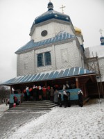 Церква св.ап.Петра і Павла у селі Космач