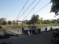 Подвесной пешеходный мост. Харьков