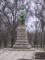 Пам*ятник Т.Г.Шевченку в смт Широкому