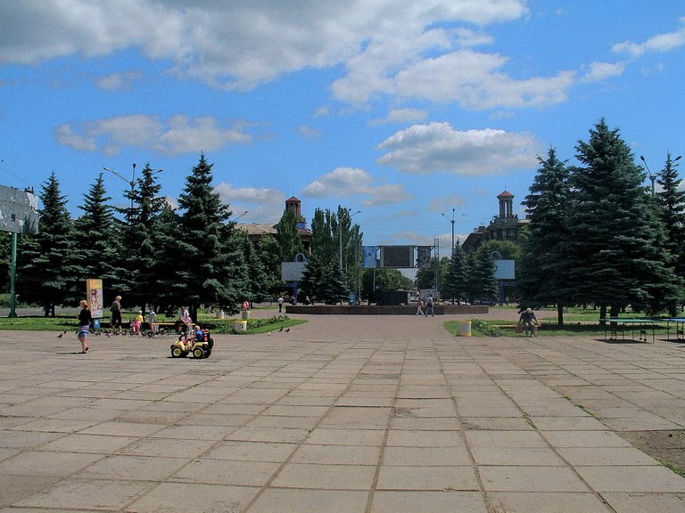 Село и люди горловка. Горловка Донецкая область площадь Победы. Площадь города Горловка. Площадь города Горловка Донецкой области. Площадь Победы г.Горловка Донецкой обл.