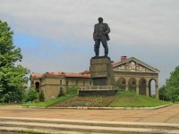 Памятник Н.Изотову