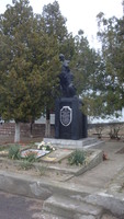 Пам'ятник радянським воїнам в смт. Дніпряни