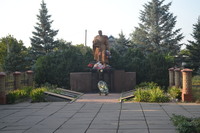 Пам*ятник воїнам визволителям та землякам, полеглим у роки Великої Вітчизняної війни