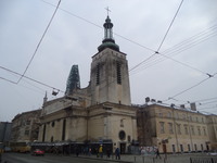 Колишній костел кларисок, нині тут знаходиться музей сакральної барокової скульптури  Йогана Пінзеля