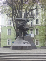 Пам'ятник жертвам комуністичних злочинів
